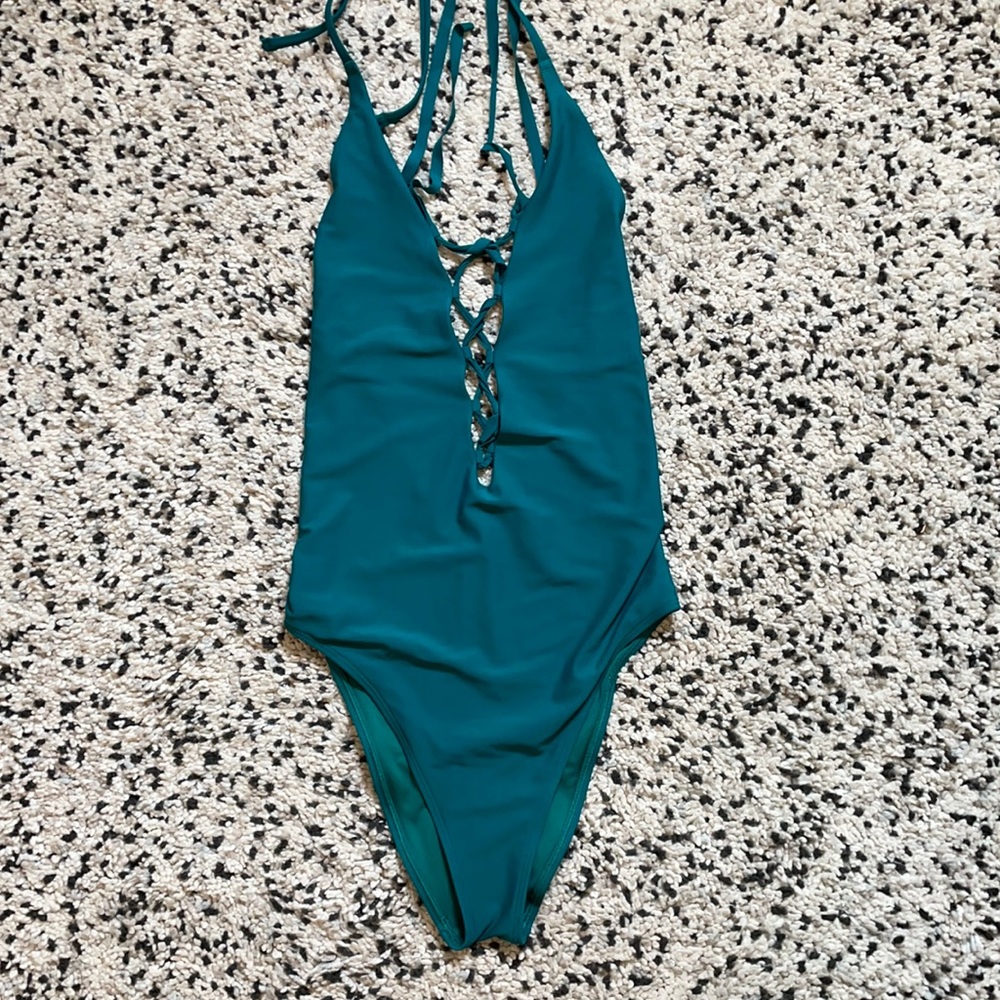 nwot one piece aerie bathing suit